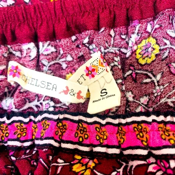 Chelsea & Violet Off Shoulder Ruffle Floral Jumpsuit Women size S - Picture 10 of 11